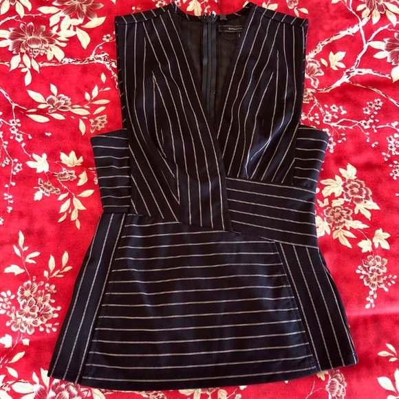 *NWT* BCBGMaxAzria Pinstriped V-Neck Sleeveless Suit-Inspired Top - Size XXS - Picture 9 of 15